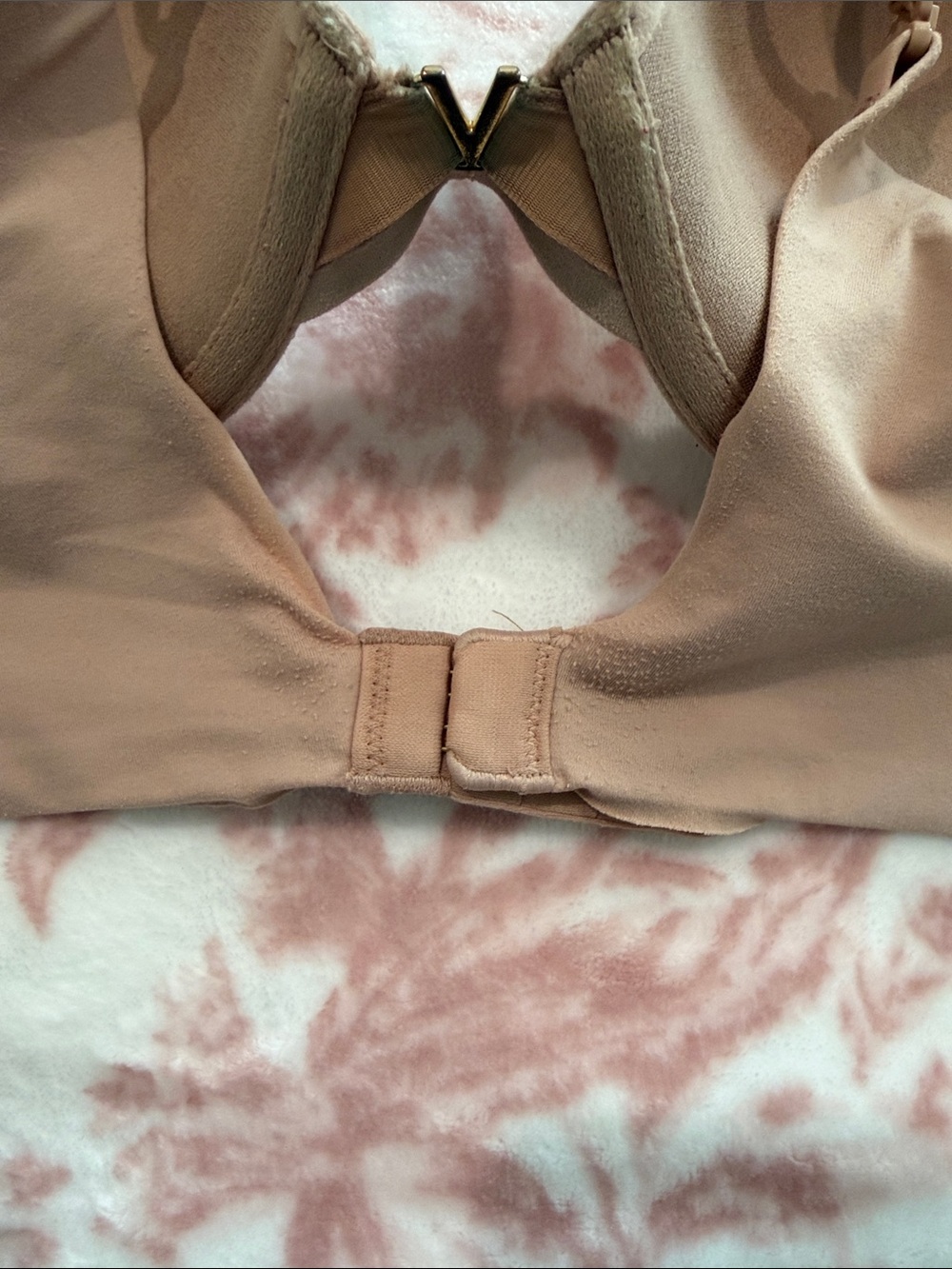 Victoria's Secret Blue Floral & Nude T-Shirt Bra Duo - Picture 3 of 8